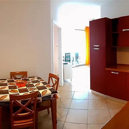 Apartment Riva Gabella 5 *